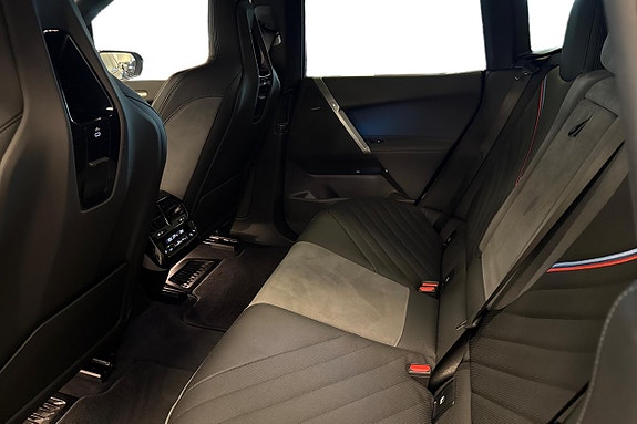 BMW iX 15 of 19