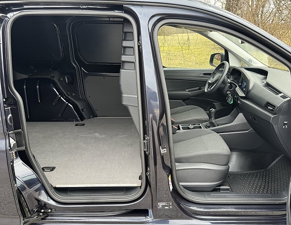 Volkswagen Caddy 5 of 5