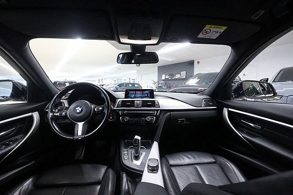 BMW 318d 12 of 18