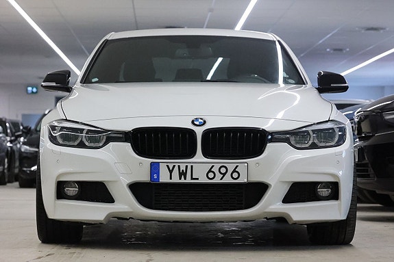 BMW 318d 5 of 18