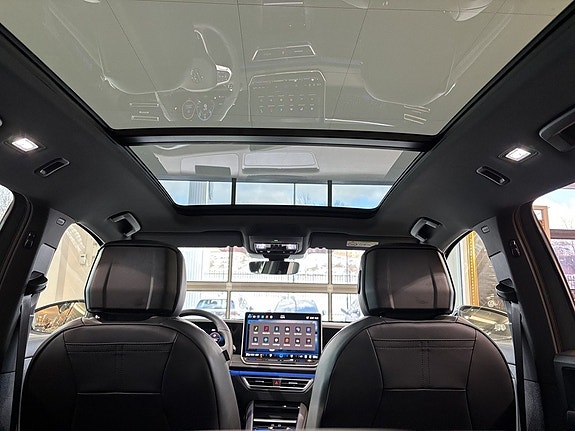 Volkswagen Tiguan 17 of 17