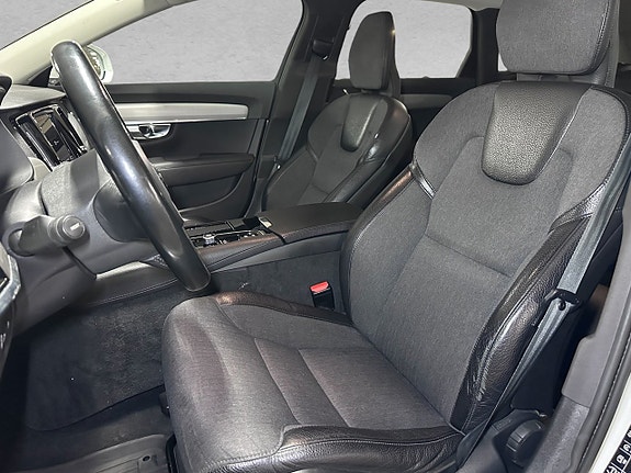 Volvo V90 14 of 27
