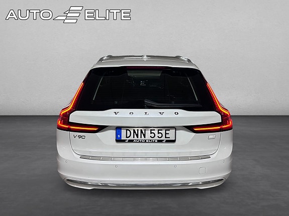 Volvo V90 6 of 27