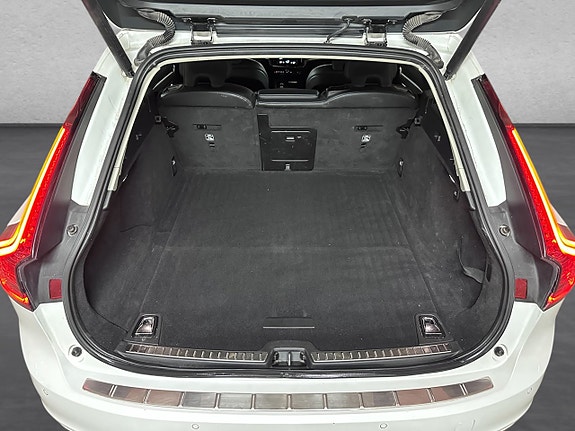 Volvo V90 7 of 27