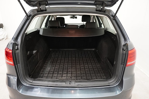 Volkswagen Passat Alltrack 9 of 20