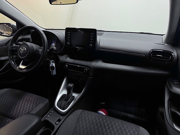 Toyota Yaris 10 of 20