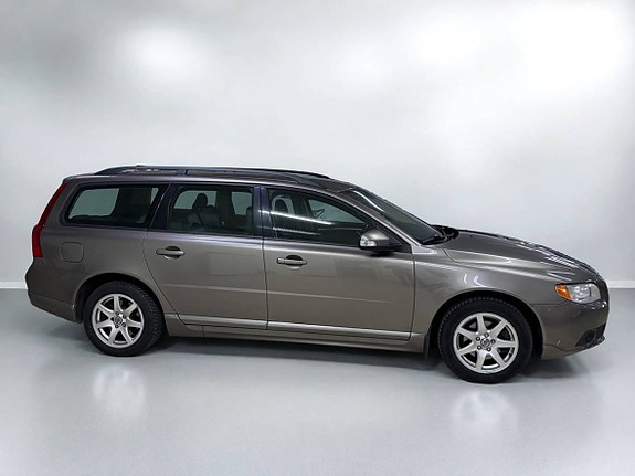 Volvo V70 8 of 11