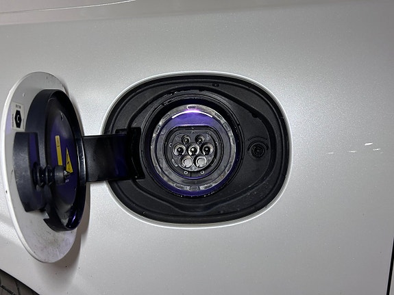 Volvo V90 3 of 5
