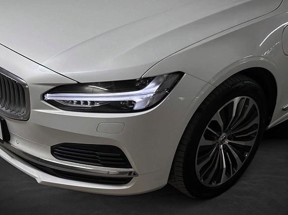 Volvo V90 10 of 29