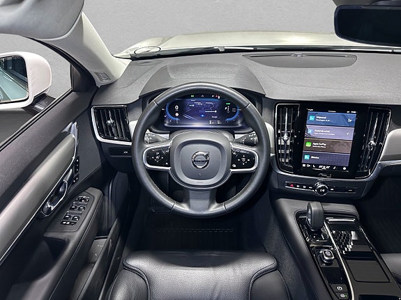 Volvo V90 18 of 29