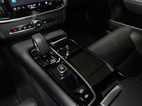 Volvo V90 21 of 29