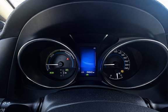 Toyota Auris 5 of 8