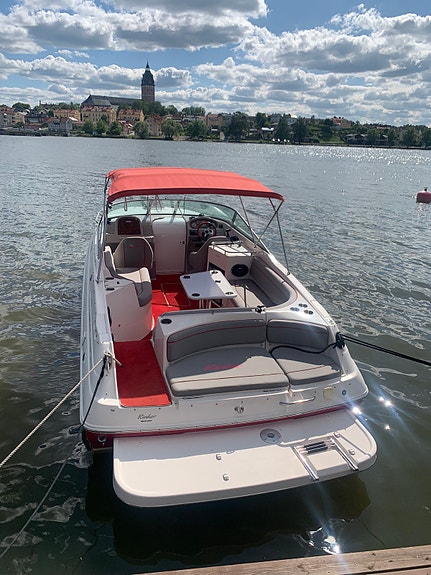 Rinker captiva 282 496 mag 8.1L 2 of 3