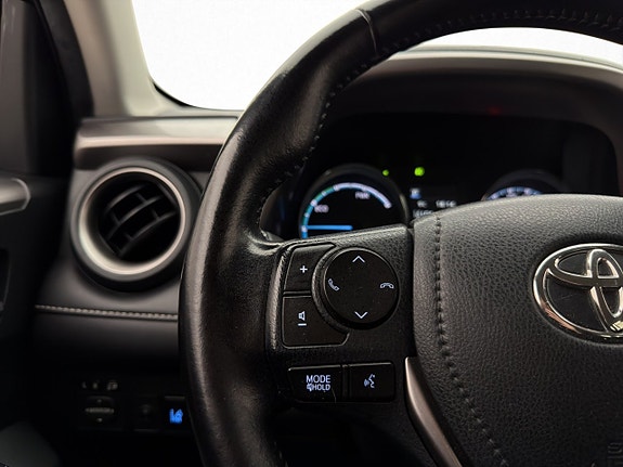 Toyota RAV4 13 of 30