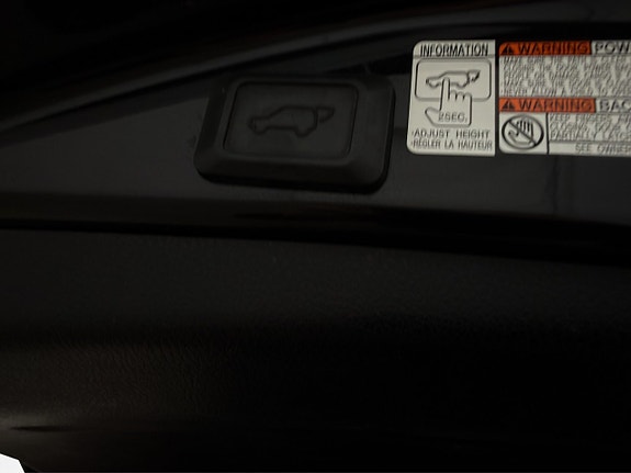 Toyota RAV4 26 of 30