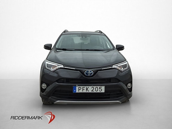 Toyota RAV4 2 of 30