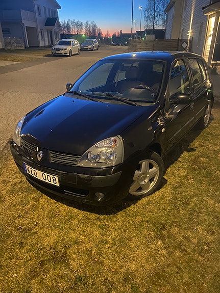 Renault Clio 2 of 14