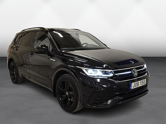 Volkswagen Tiguan Allspace 4 of 5