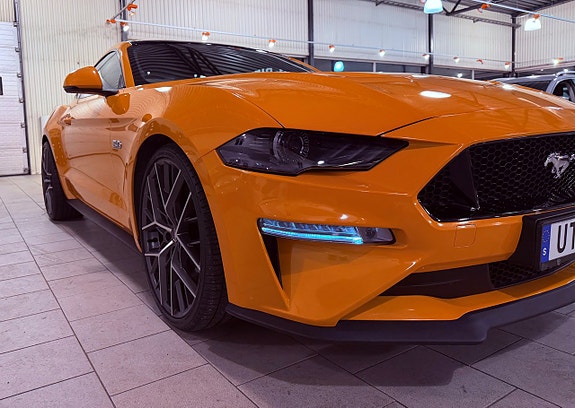 Ford Mustang 7 of 30