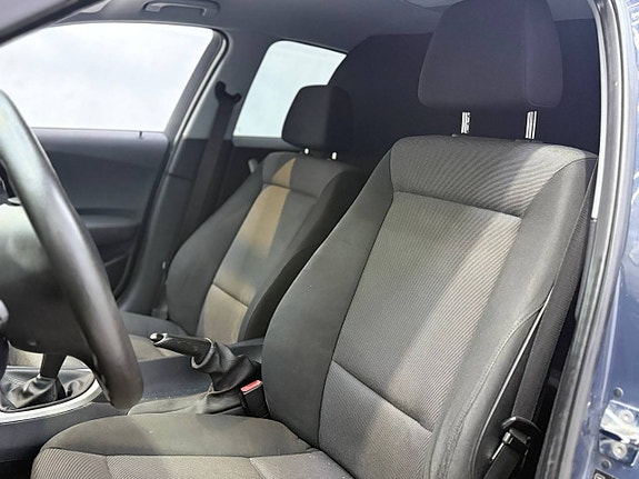 BMW 120i 9 of 10