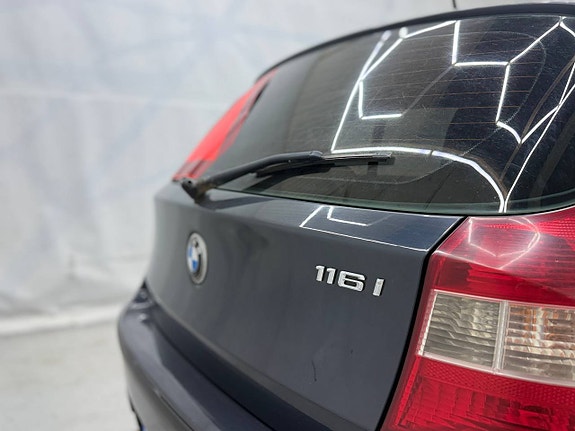 BMW 120i 6 of 10