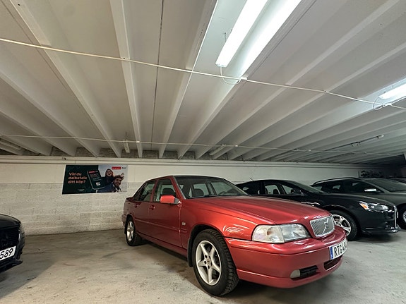 Volvo S70 3 of 5