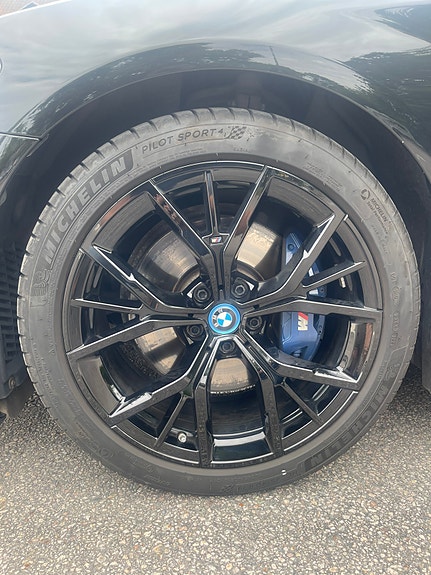 BMW 530i 3 of 16