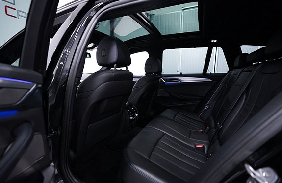 BMW 530i 9 of 16