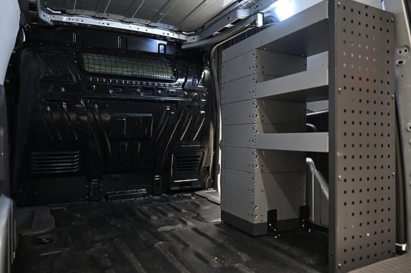 Ford Transit Connect 9 of 26