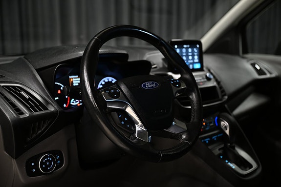 Ford Transit Connect 14 of 26