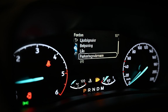 Ford Transit Connect 15 of 26