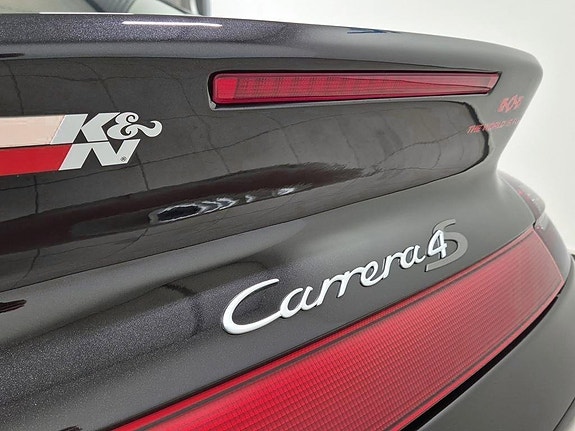 Porsche 911 Carrera 4S 27 of 28