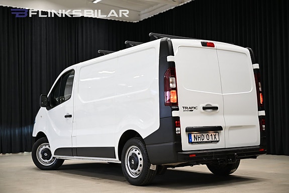 Renault Trafic 4 of 5