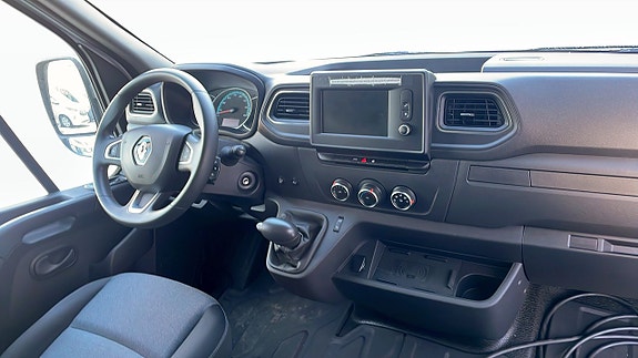 Renault Master 4 of 5