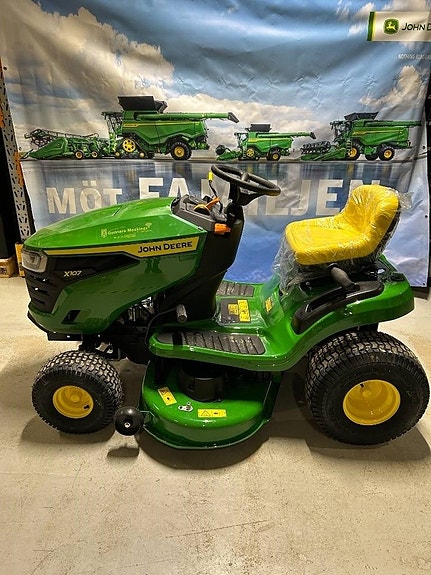 John Deere X107 rotormaskin 2 of 4