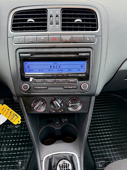 Volkswagen Polo 11 of 16
