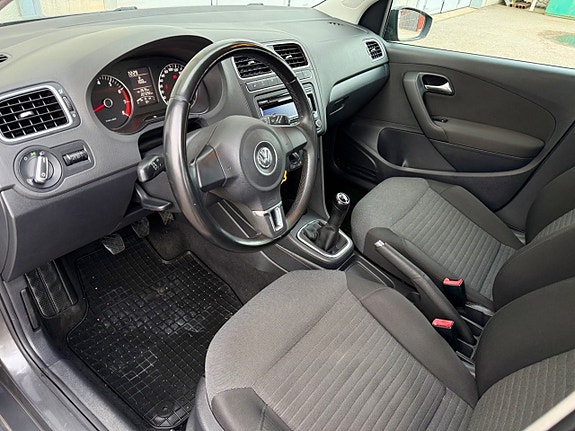 Volkswagen Polo 12 of 16