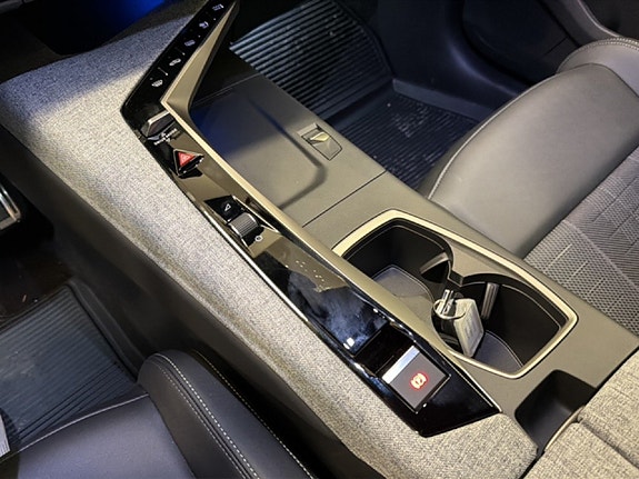 Peugeot 3008 13 of 14