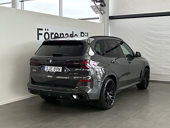 BMW X5 12 of 13