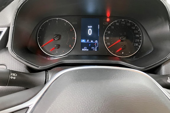 Renault Clio 8 of 10