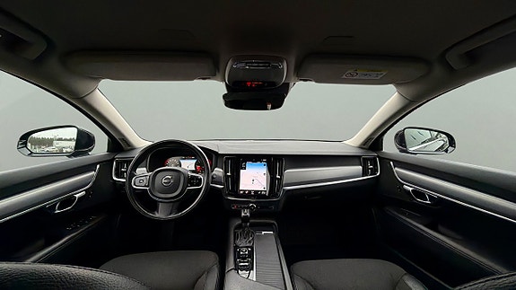 Volvo V90 10 of 29
