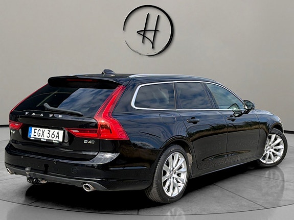 Volvo V90 5 of 29