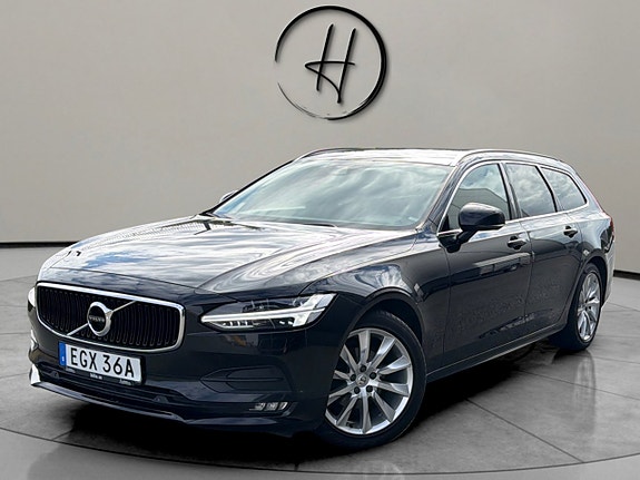 Volvo V90 2 of 29