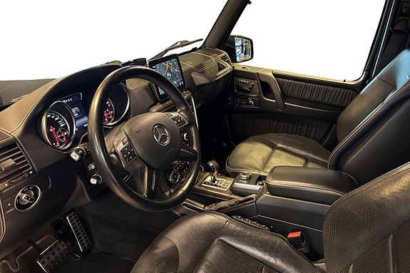Mercedes-Benz G350 10 of 24