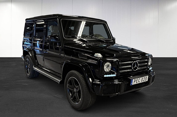 Mercedes-Benz G350 2 of 24