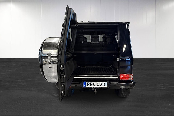 Mercedes-Benz G350 9 of 24