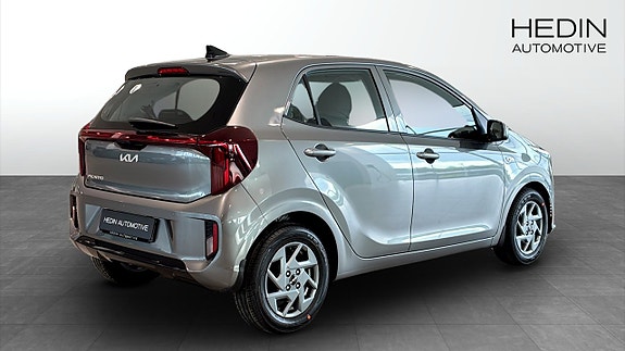 Kia Picanto 3 of 10