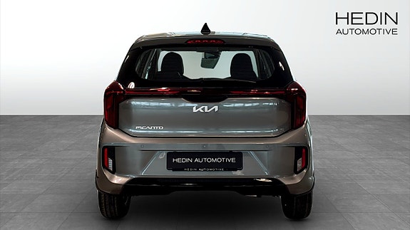 Kia Picanto 5 of 10