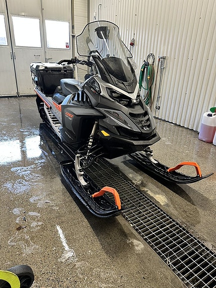 Lynx 49 Ranger PRO 600 E-TEC 3 of 4