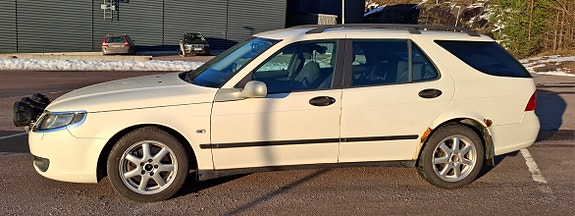 Saab 9-5 3 of 8